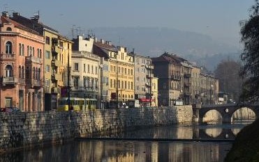 Сараево - столица Боснии и Герцеговин Утро в Сараево
